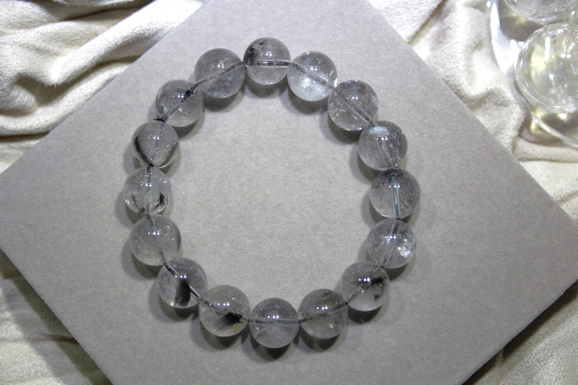 黑銀鈦 Black & Silver Rutilated Quartz (13mm)